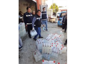 İzmir'de kaçak üretilen dezenfektan ve maskelere el konuldu