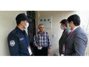Sivas'ta 68 yaşındaki vatandaştan "Biz Bize Yeteriz Türkiyem" kampanyasına duygulandıran bağış