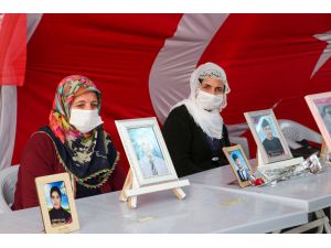 Diyarbakır annelerinin oturma eylemi 211. gününde sürüyor