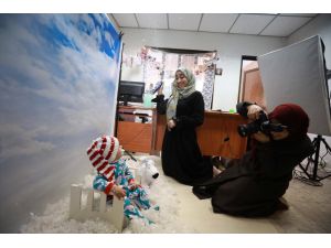 Filistinli anne, bebek çekimlerindeki başarısıyla Nablus'un aranılan fotoğrafçılarından biri oldu