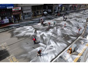 Bingöl'de cadde ve sokaklar yıkandı