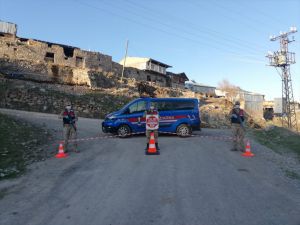 Ardahan'da bir köy karantinaya alındı