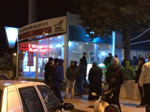 Adana ve Hatay'da sokağa çıkma yasağı öncesinde yoğunluk yaşandı