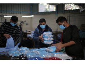 Abluka altındaki Gazze, tıbbi maske ve koruyucu kıyafet ihraç ediyor