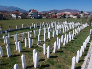Bosna Hersek'teki Ahmiçi Katliamı'nın kurbanları anıldı