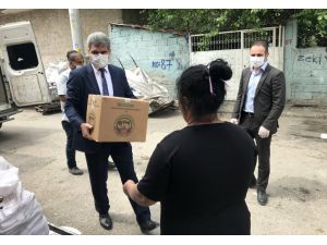 Vakıflar Bölge müdürlüklerinden Doğu Akdeniz'deki 856 ihtiyaç sahibi aileye yardım