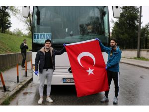 Kuzey Makedonya'daki Türk vatandaşları yurda getiriliyor