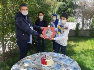 Tekirdağ'da çocuklar doğum günü ve bayramı bir arada kutladı