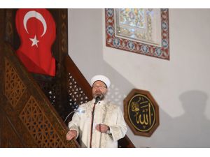 Ramazanın ilk cuma namazını Diyanet İşleri Başkanı Erbaş kıldırdı
