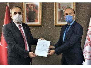 Mersin'de sağlık çalışanlarına 5 bin cerrahi maske ve 50 siperlik desteği