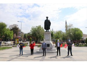 Edirne'de sosyal mesafeli "1 Mayıs"