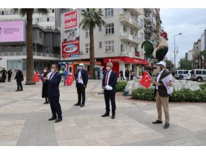 İzmir ve Denizli'de sosyal mesafeli 1 Mayıs  açıklaması