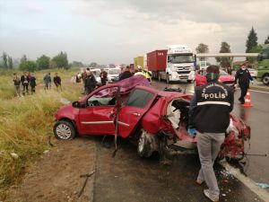 Aydın'da otomobille minibüsün çarpışması sonucu 1 kişi öldü