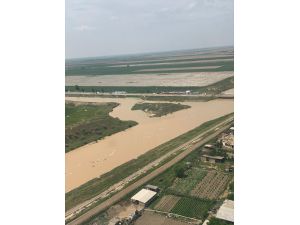 Özbekistan'daki baraj kazası nedeniyle Kazakistan'da iki köyü de su bastı