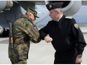 Bulgar ordusu silahlanma programını kısmayacak