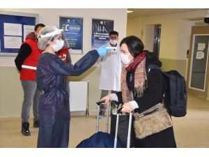 İrlanda'dan getirilen Türk vatandaşlarının Kars'taki karantina süreleri tamamlandı