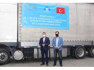 Ahmet Yesevi Üniversitesinden selden etkilenen Türkistan köylerine yardım