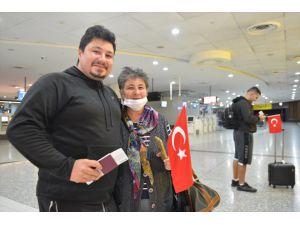 Avustralya'daki Türk vatandaşları özel seferle yurda dönüyor