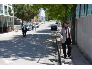 İzmir'de 65 yaş ve üzeri vatandaşlar sokağa çıktı