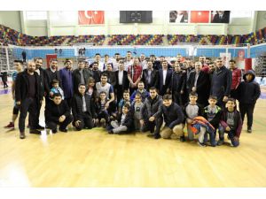 Haliliye Belediyespor Voleybol Takımı'nın amatörden Efeler Ligi'ne uzanan başarı hikayesi