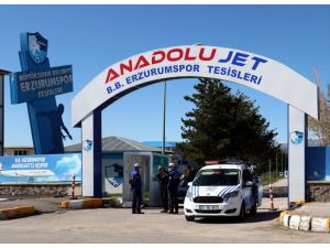 Erzurumspor'da futbolcu ve çalışanlardan oluşan 72 kişi karantinaya alındı