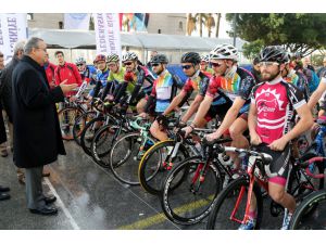 Bisiklette sezon Mersin'de açıldı