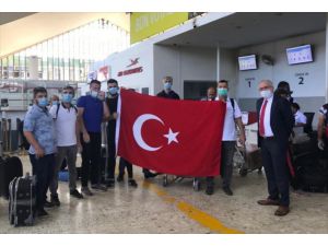 Madagaskar'daki Türkler yurda dönmek üzere yola çıktı