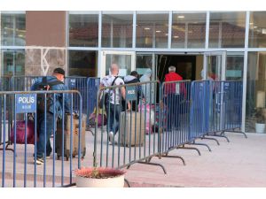Kırgızistan'dan getirilen Türk vatandaşları Bolu'da öğrenci yurduna yerleştirildi