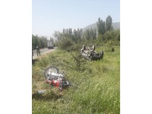 Afyonkarahisar'da kamyonet ile motosiklet çarpıştı: 1 ölü, 1 yaralı
