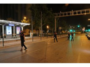İzmir'de sokağa çıkma kısıtlamasına uymayan 2 bin 333 kişiye ceza