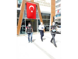 Adli kontrolle serbest bırakılan cinayet şüphelisi yeni deliller sayesinde tutuklandı
