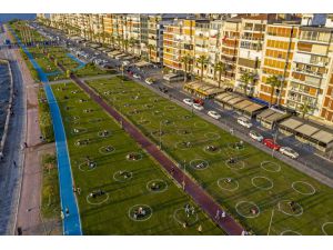 İzmir'de yeşil alanlarda "çemberli sosyal mesafe" dönemi