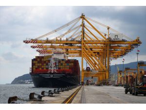 Dev konteyner gemisi "MSC Oscar" Tekirdağ'a geldi