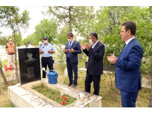 Erzincan ve Iğdır'daki şehitliklerde hüzünlü bayram