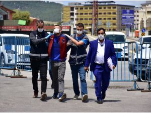 GÜNCELLEME - Gaziantep'te 5 kişiyi alıkoyup silahlı gasp yapan zanlı tutuklandı
