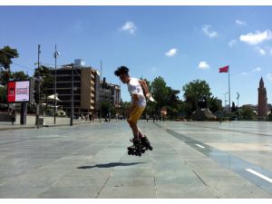 Antalya, Muğla, Isparta ve Burdur'da çocuklar güneşli havada gönüllerince eğlendi
