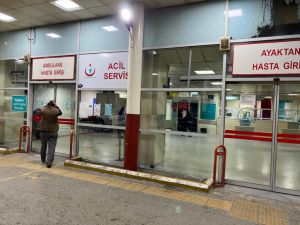 İzmir'de pompalı tüfekle vurulan kişi ağır yaralandı