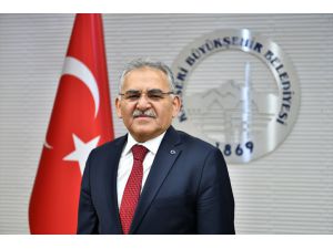 Kayseri Devlet Tiyatrosu "perde" için gün sayıyor