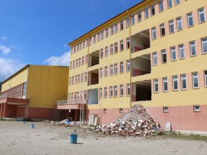 Bolu'da okul inşaatından düşen işçi hayatını kaybetti