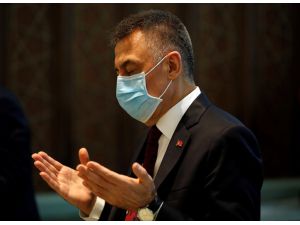Cumhurbaşkanı Yardımcısı Oktay, cuma namazını Beştepe Millet Camisi'nde kıldı