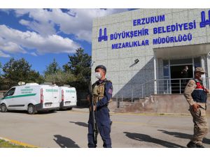 Erzurum'daki silahlı kavgada ölen 5 kişiden 4'ünün cenazesi de toprağa verildi