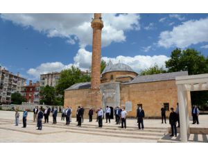 Kırşehir ve Kayseri'de esnaf, yeni döneme duayla başladı