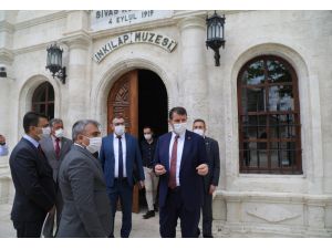 Sivas ve Kayseri'de müze ve kütüphaneler ziyaretçilerini ağırlamaya başladı