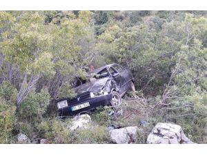 Karaman'da otomobil devrildi: 3 yaralı