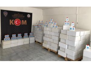 Antalya'da 16 bin 850 litre kaçak akaryakıt ile 4 bin 140 şişe sahte alkol ele geçirildi