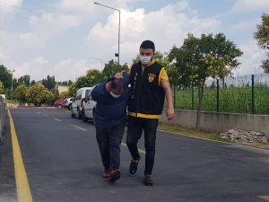 Adana'da kasaptan hırsızlıkla ilgili gözaltına alınan 2 kardeşten biri tutuklandı