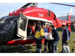 Ambulans helikopter kalçası kırılan hasta için havalandı