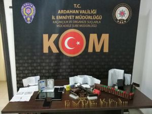 Ardahan'daki tefecilik operasyonunda 3 kişi gözaltına alındı