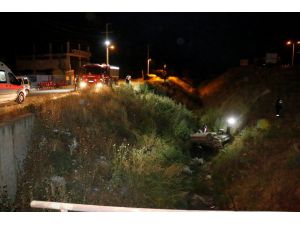 GÜNCELLEME - Manisa'da kaza yaptığı otomobili bırakıp uzaklaşan kişi hastanede bulundu
