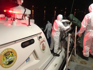 Çanakkale'de Türk kara sularına geri itilen 36 sığınmacı kurtarıldı